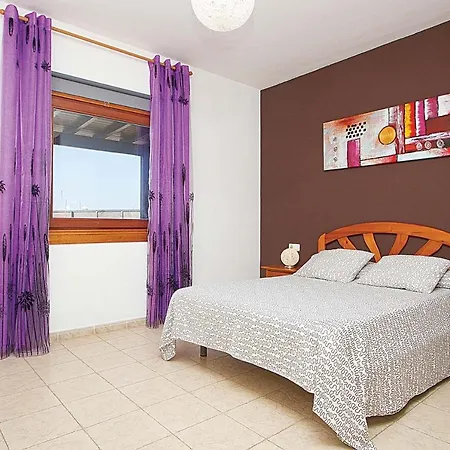 Playa Blanca Sleeps 4 Wifi